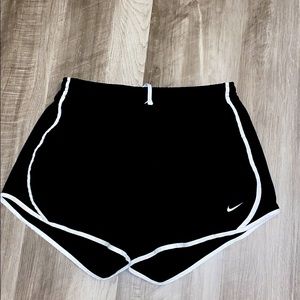 Black Nike shorts